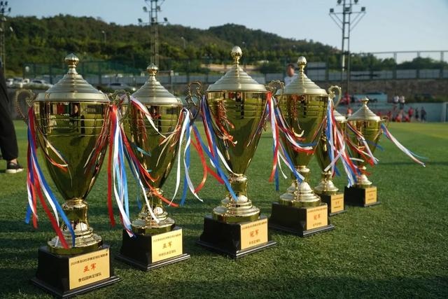 中国U17女足5-0击败挪威，周欣怡与方珍珠各入两球